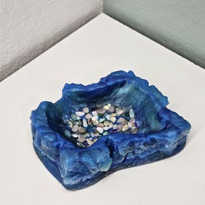 Resin Beach Soap Dish | Handmade Coastal Bathroom Décor | Ocean Wave Trinket Holder